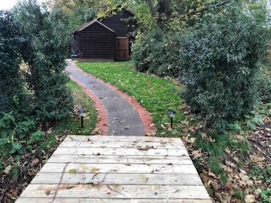 The Bike Shed, Near Brill Apartment Ейлсбъри Екстериор снимка